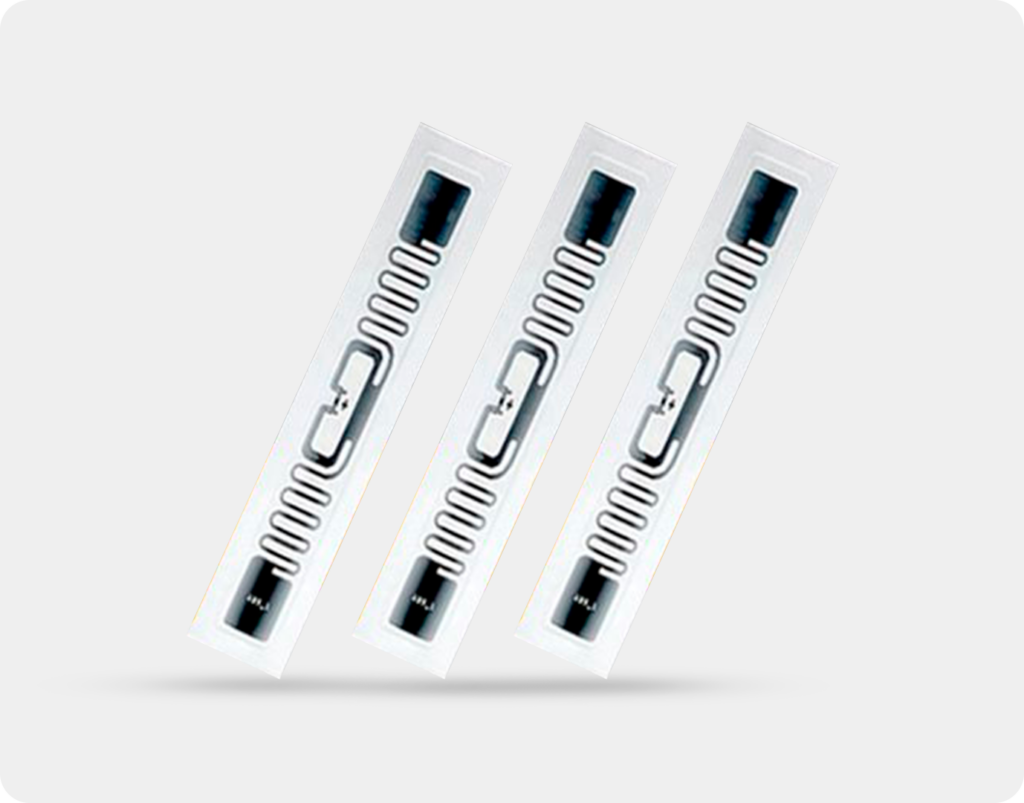 Conjunto de etiquetas RFID de alta precisión diseñadas para la identificación, trazabilidad y control de inventario de activos fijos dentro de las soluciones tecnológicas de Signus ID.